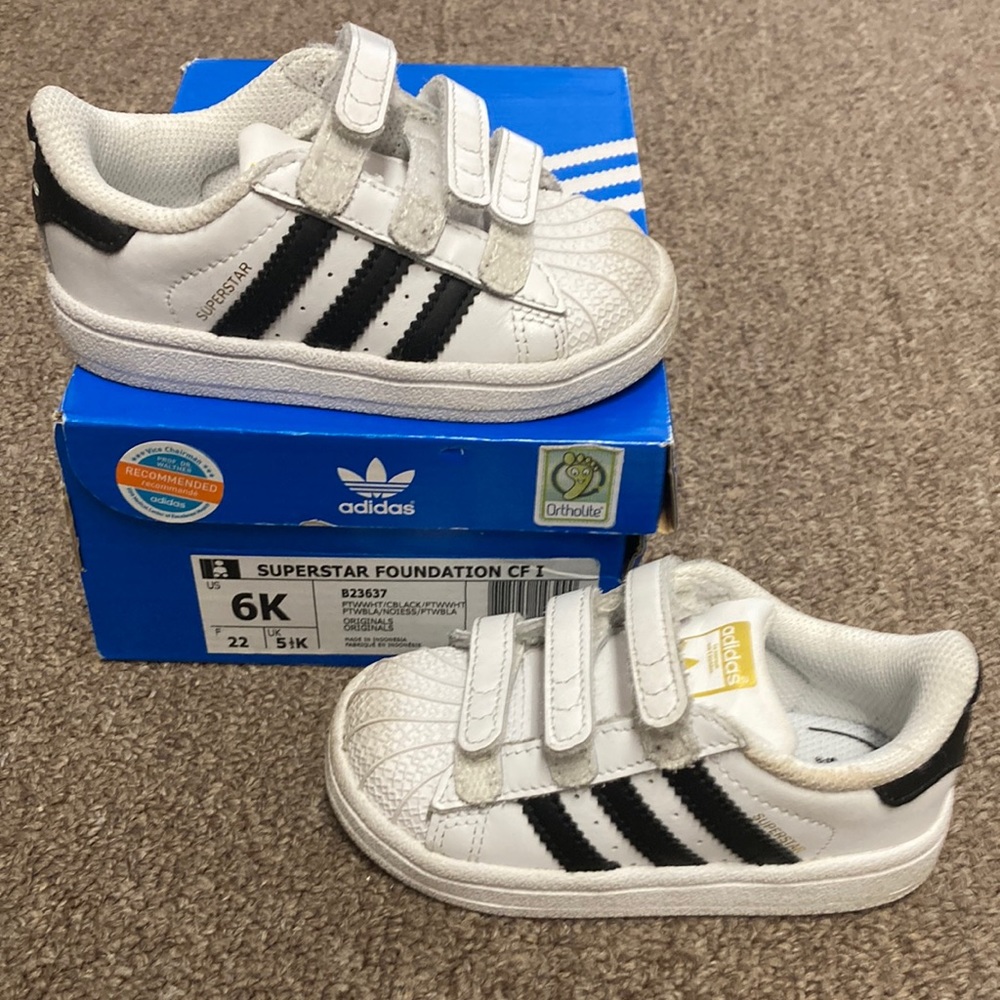 Adidas Original Superstar Velcro - Size 6K